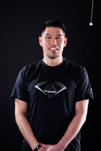 パーソナルジムWHOEVERの代表トレーナー齋藤